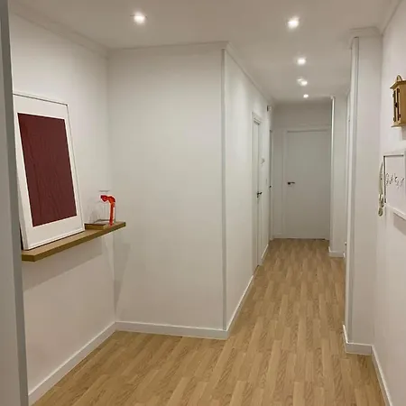 N&e - Avd San Rosendo Apartamento