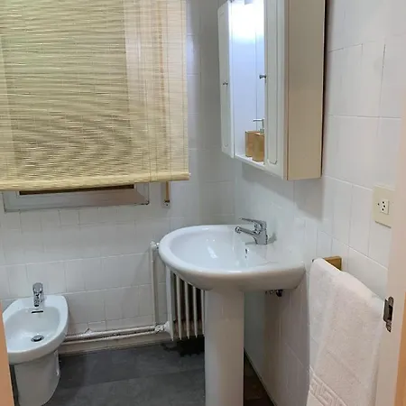 N&e - Avd San Rosendo Apartment